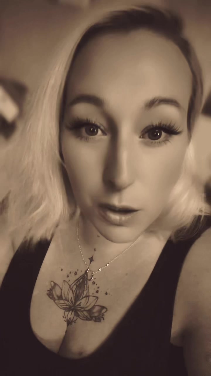 @🤜💙✨ Mrs. Unanst&auml;ndig ✨💙🤛