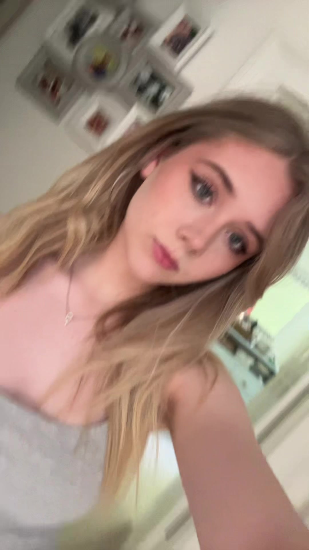 @Poppy🧏&zwj;♀️