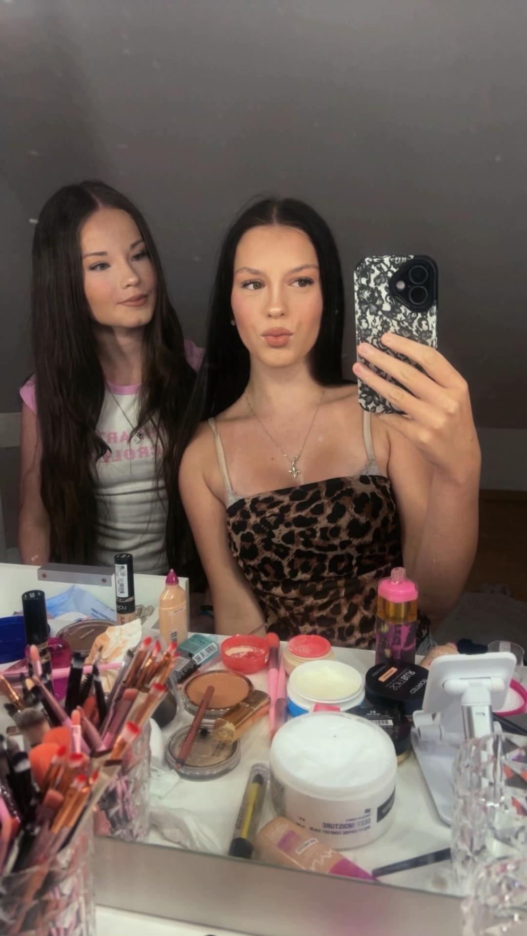 @ℒ𝒶𝓇𝒶🎀