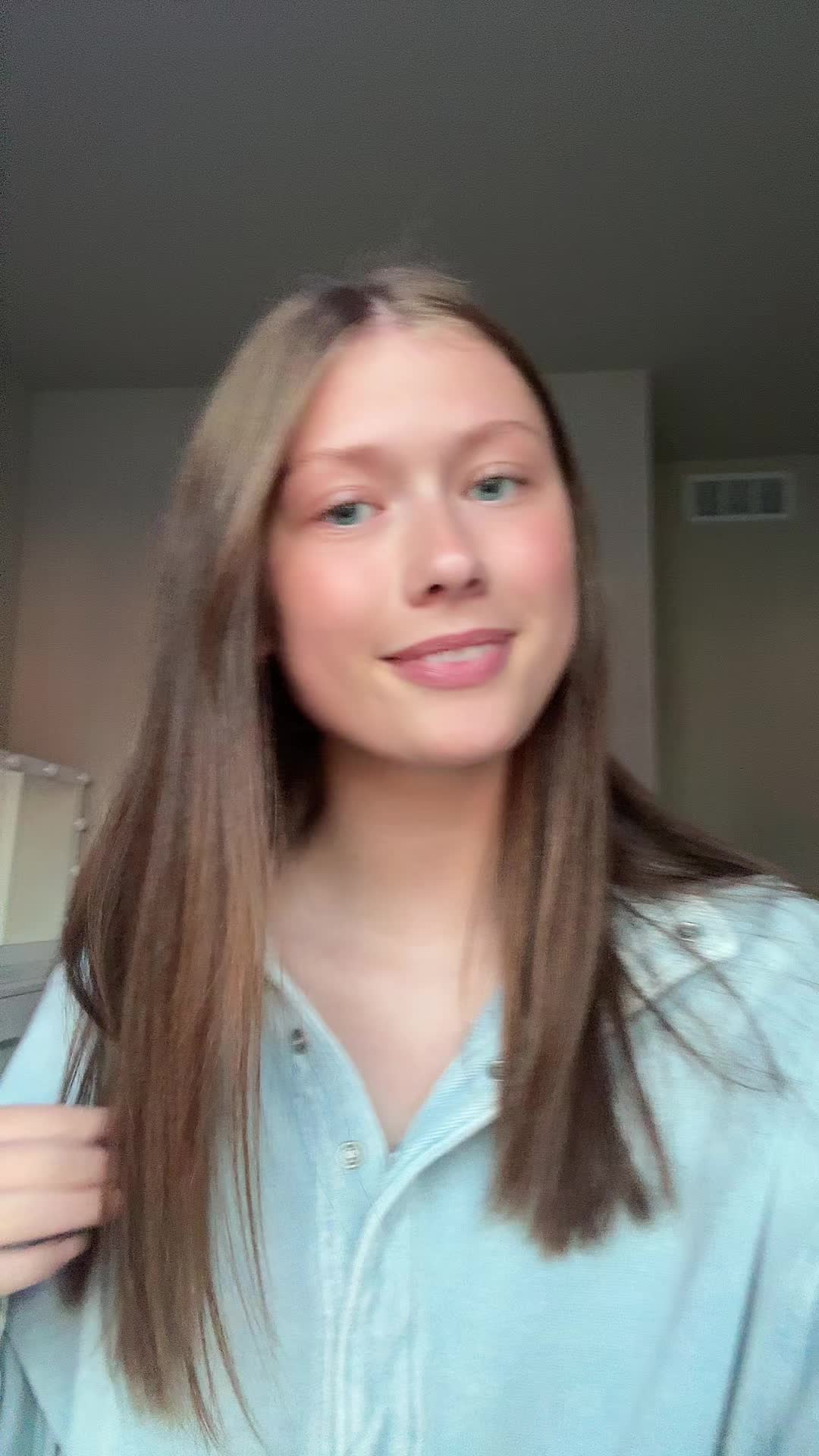 @Ava