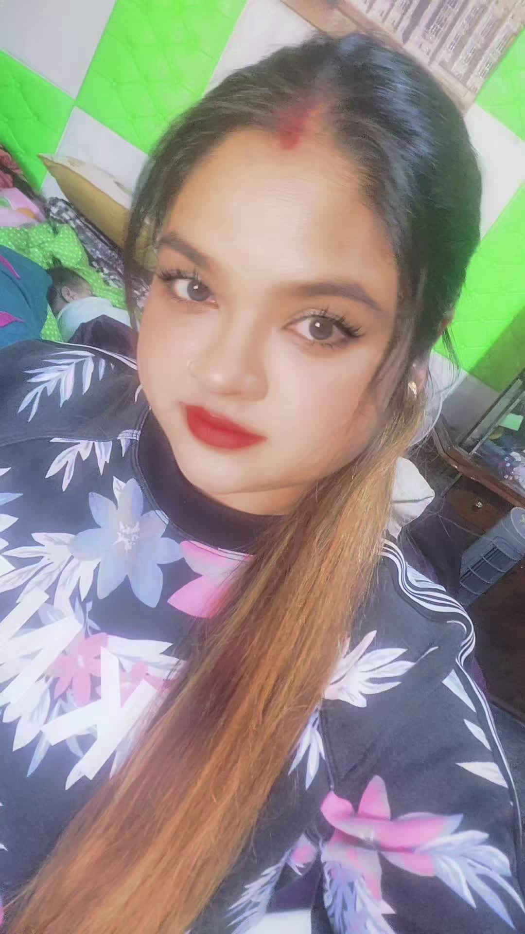 @MAAHI NEGI 👸