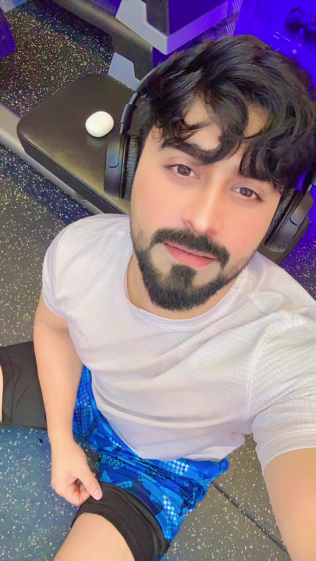 @Dxb.khan-1