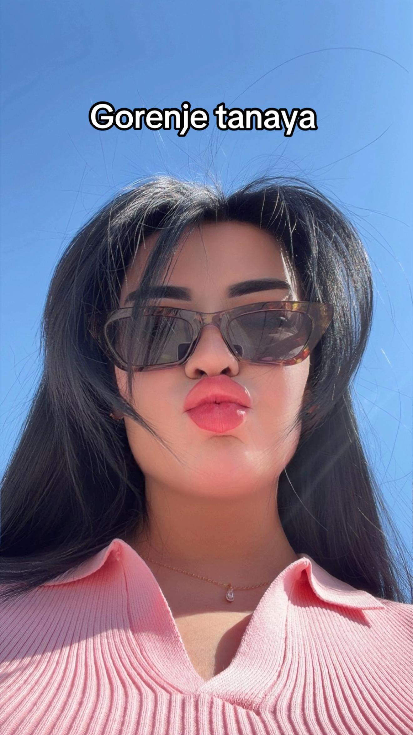 @𝓜𝓸𝓷𝓪_𝓛𝓲𝓼𝓪