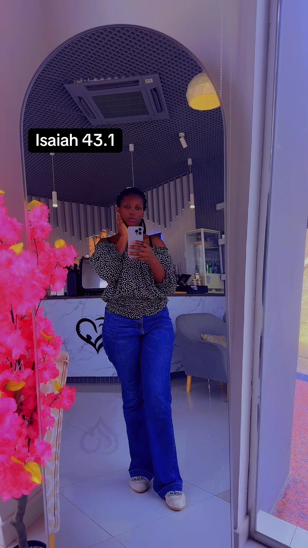 @Leah's fashion🇺🇬🇴🇲🇴🇲