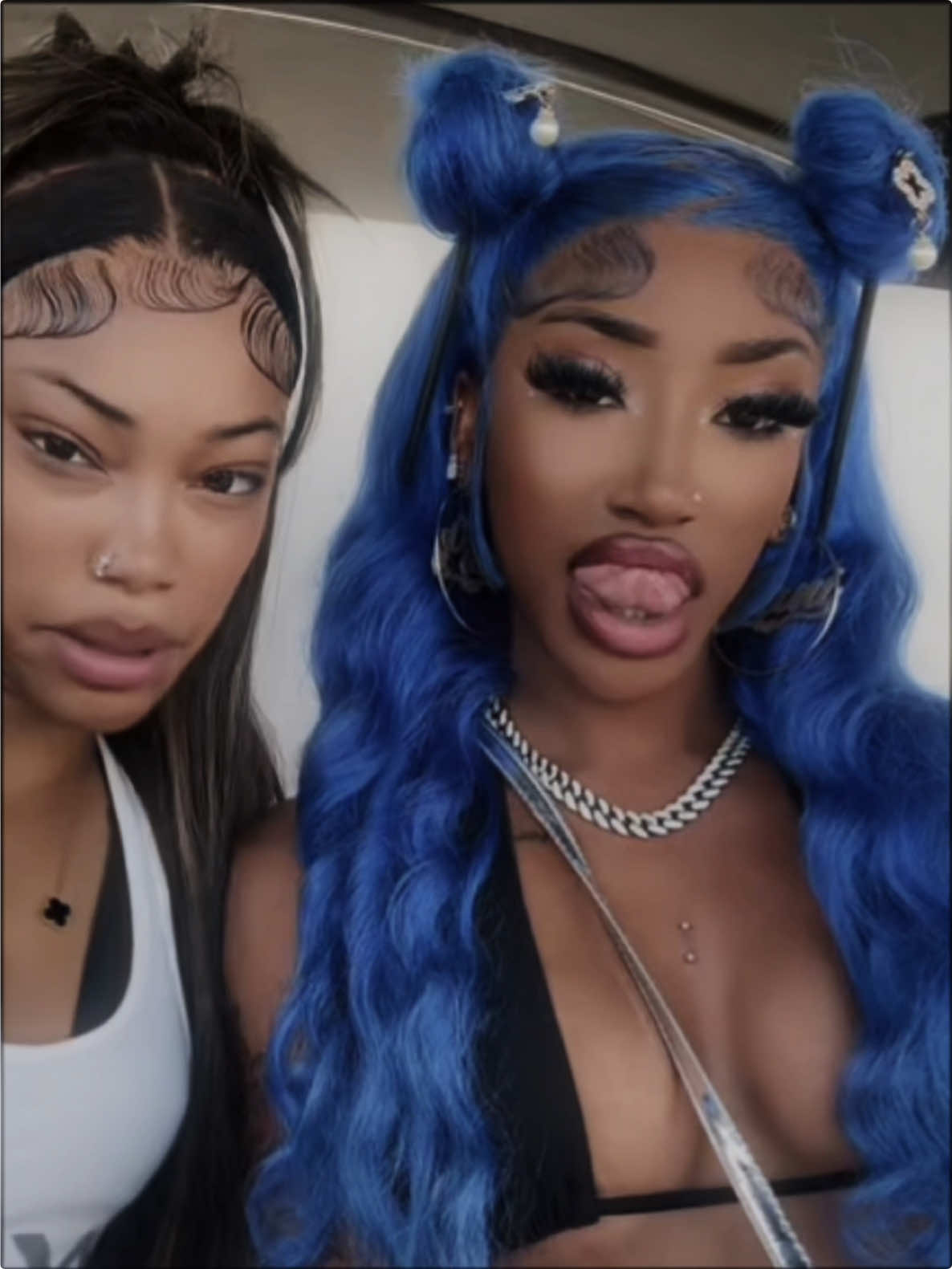 @ForeignDoll