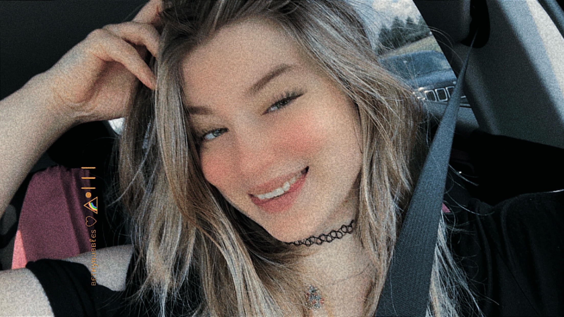 @𝓫𝓮𝓽𝓱𝔂𝓫𝓾𝓫𝓫𝓵𝓮𝓼