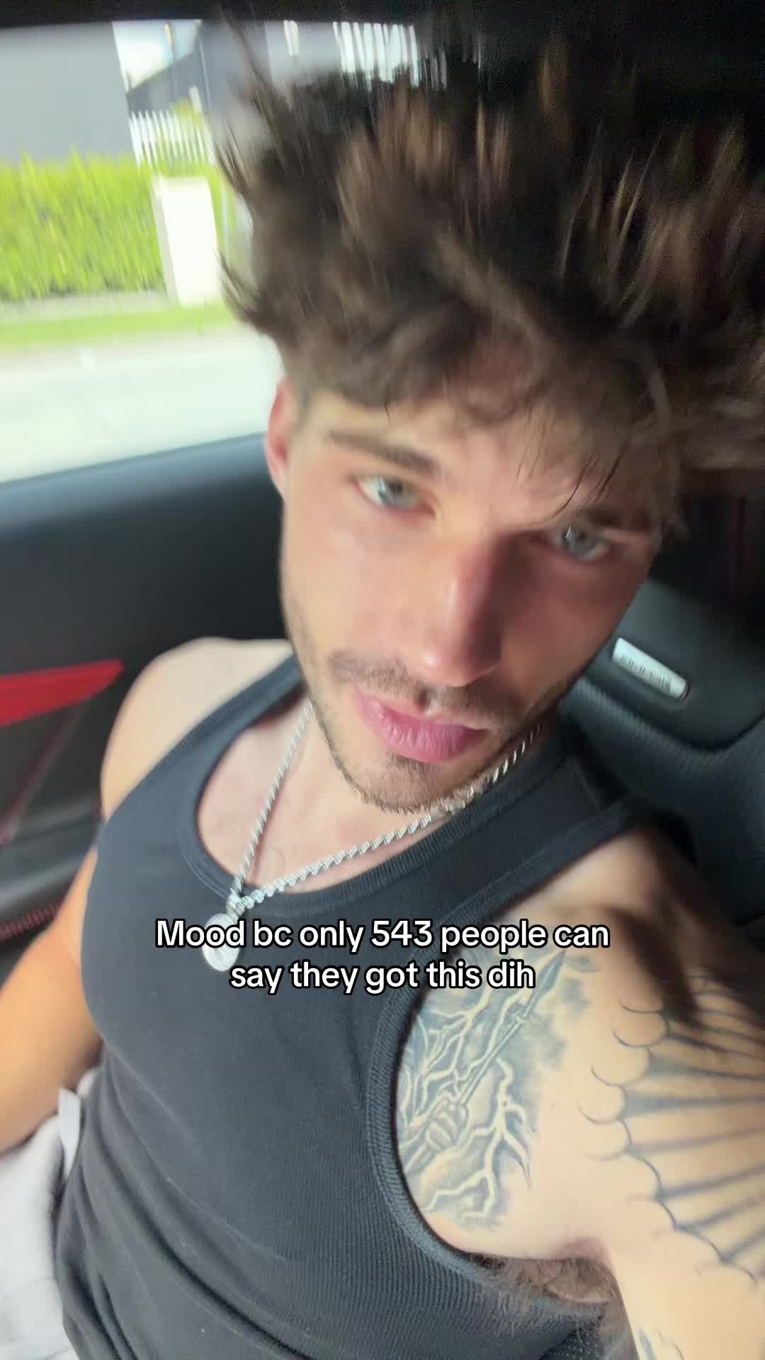 @Leo ⭑