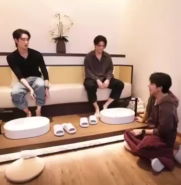 @เเส่นดาว(phyu phyu)💙💙🎸🐬