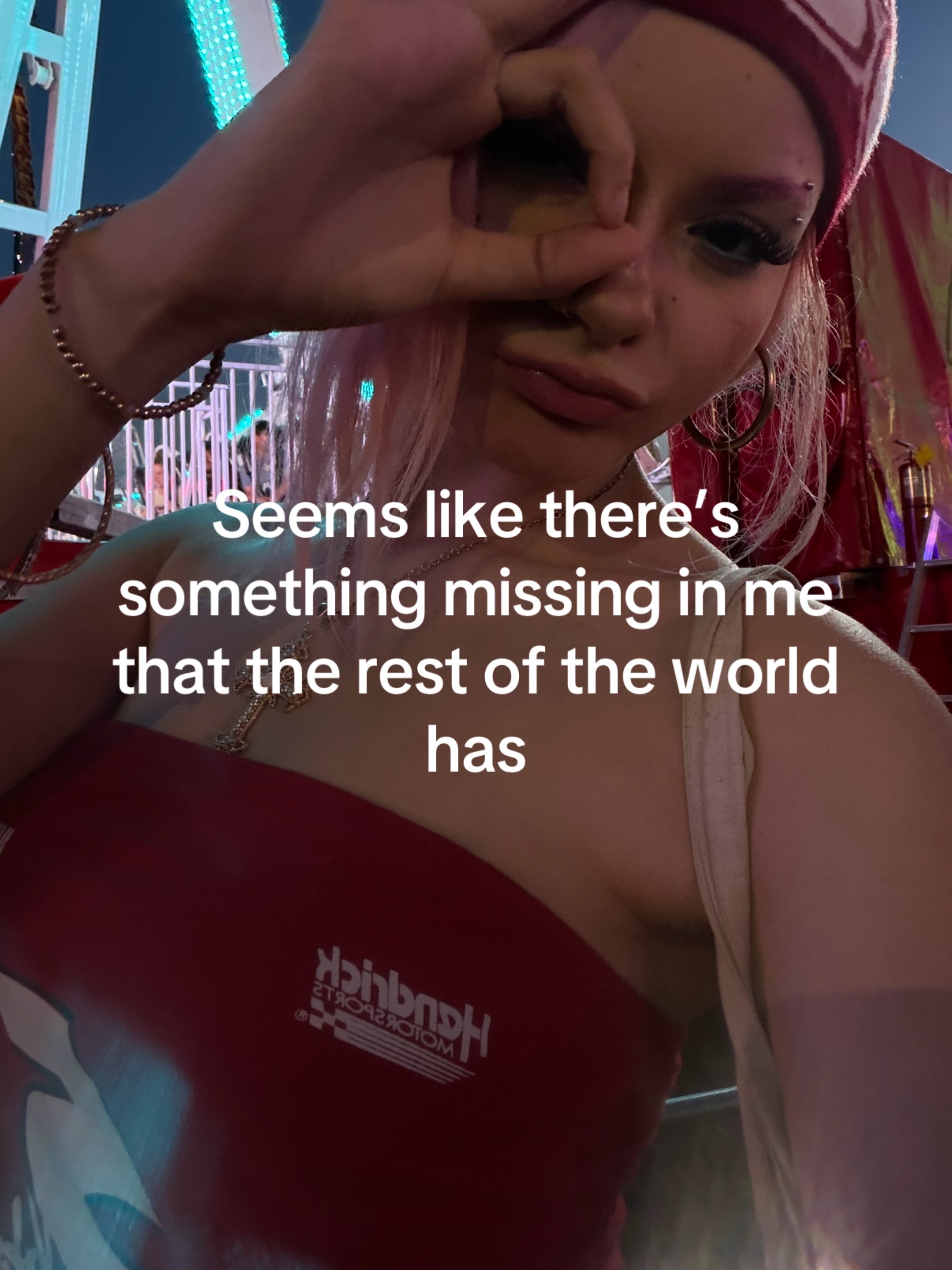 @🥳