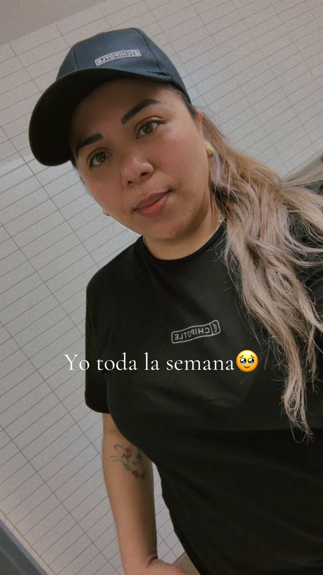 @jarelyflores27