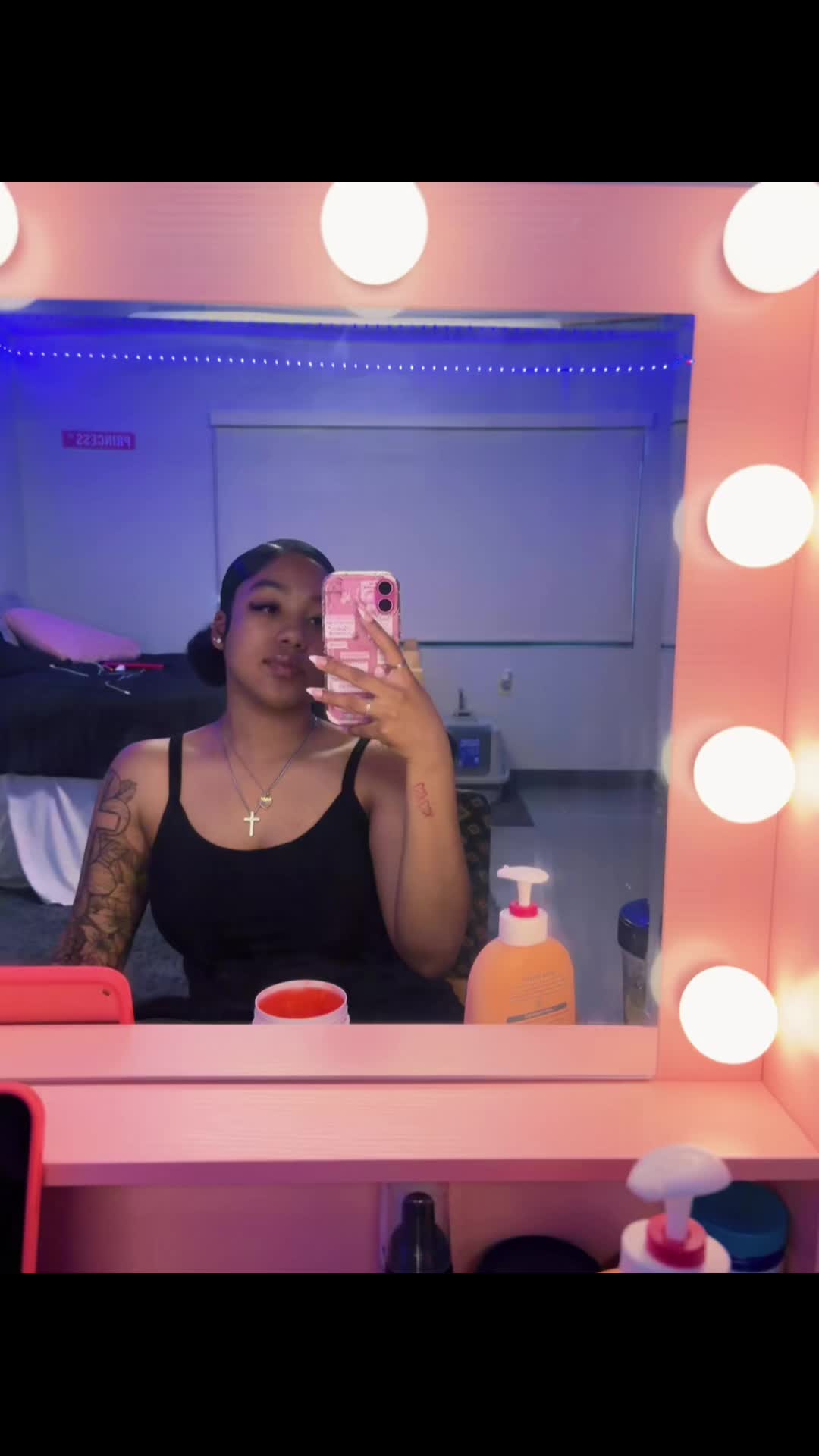 @yannasworldddd