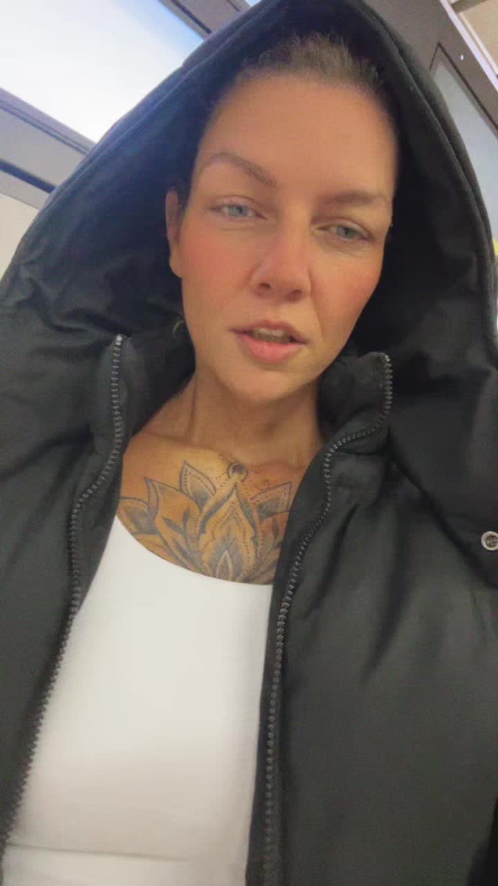 @KirstyCoxxies😈🌶️