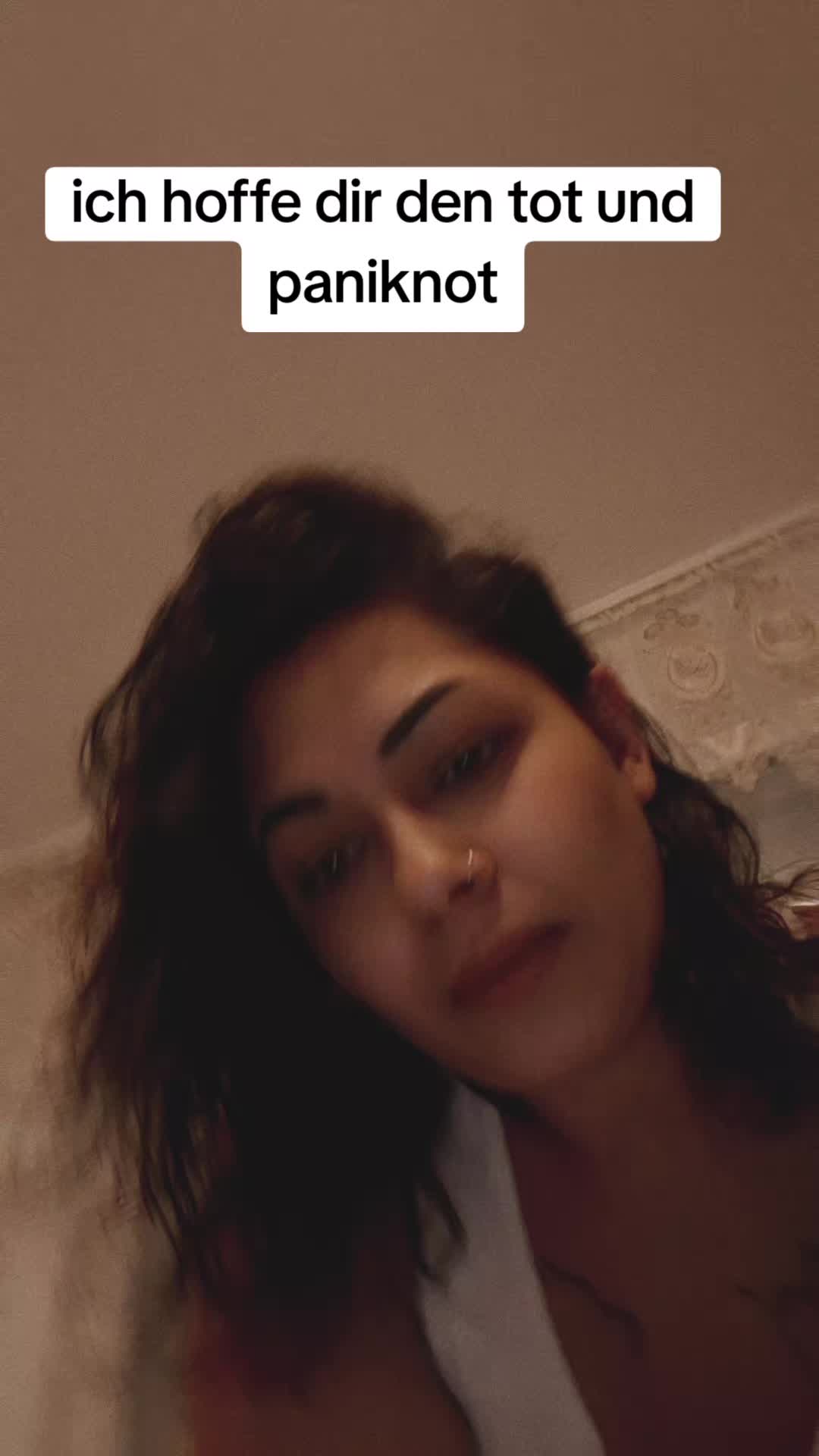 @Queen 👑