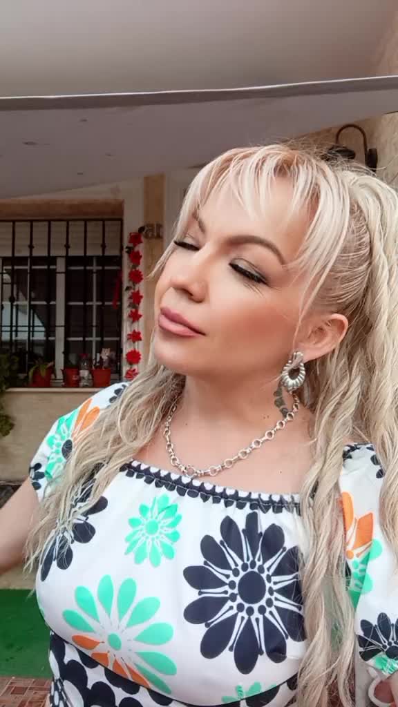 @Romina_18