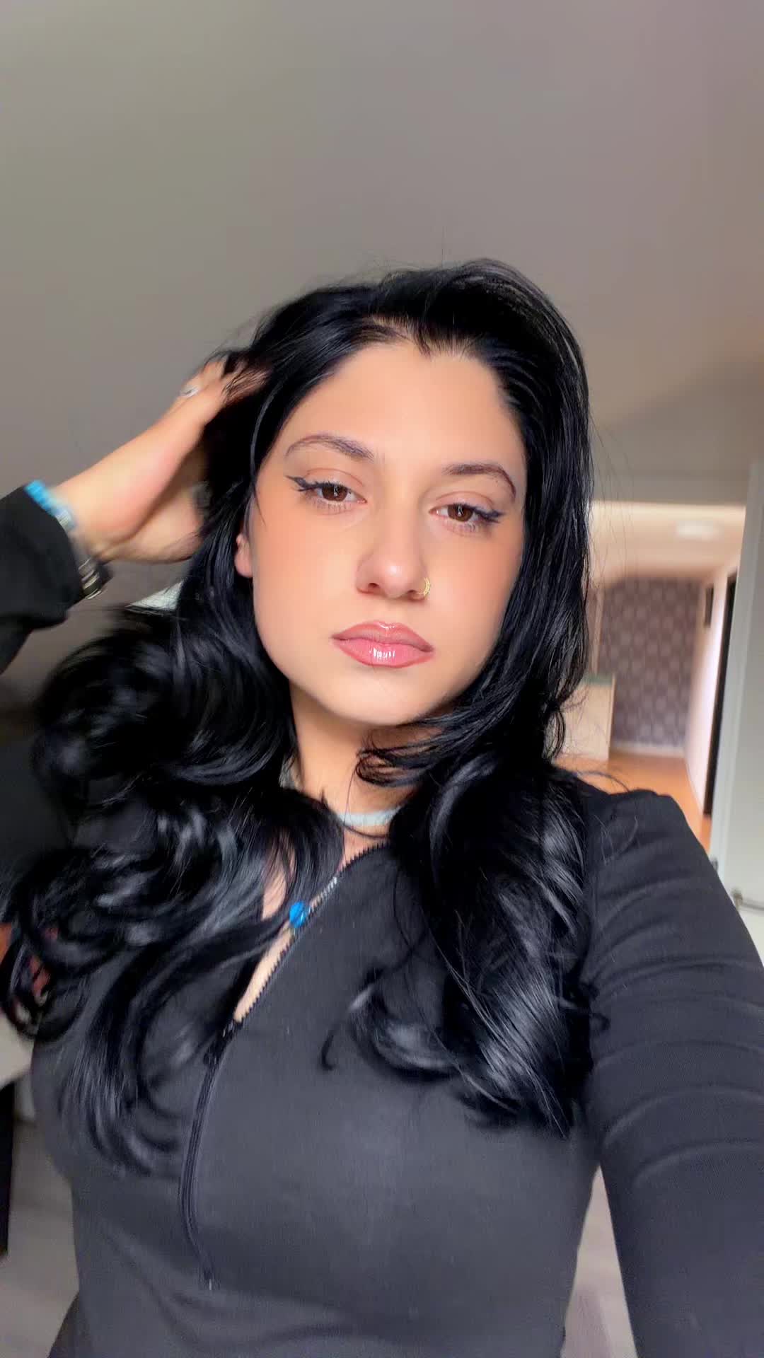 @🫂