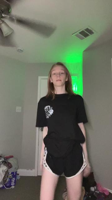 @🌬️✨🍃 ℚ𝕦𝕖𝕖𝕟𝔾𝕣𝕖𝕖𝕟