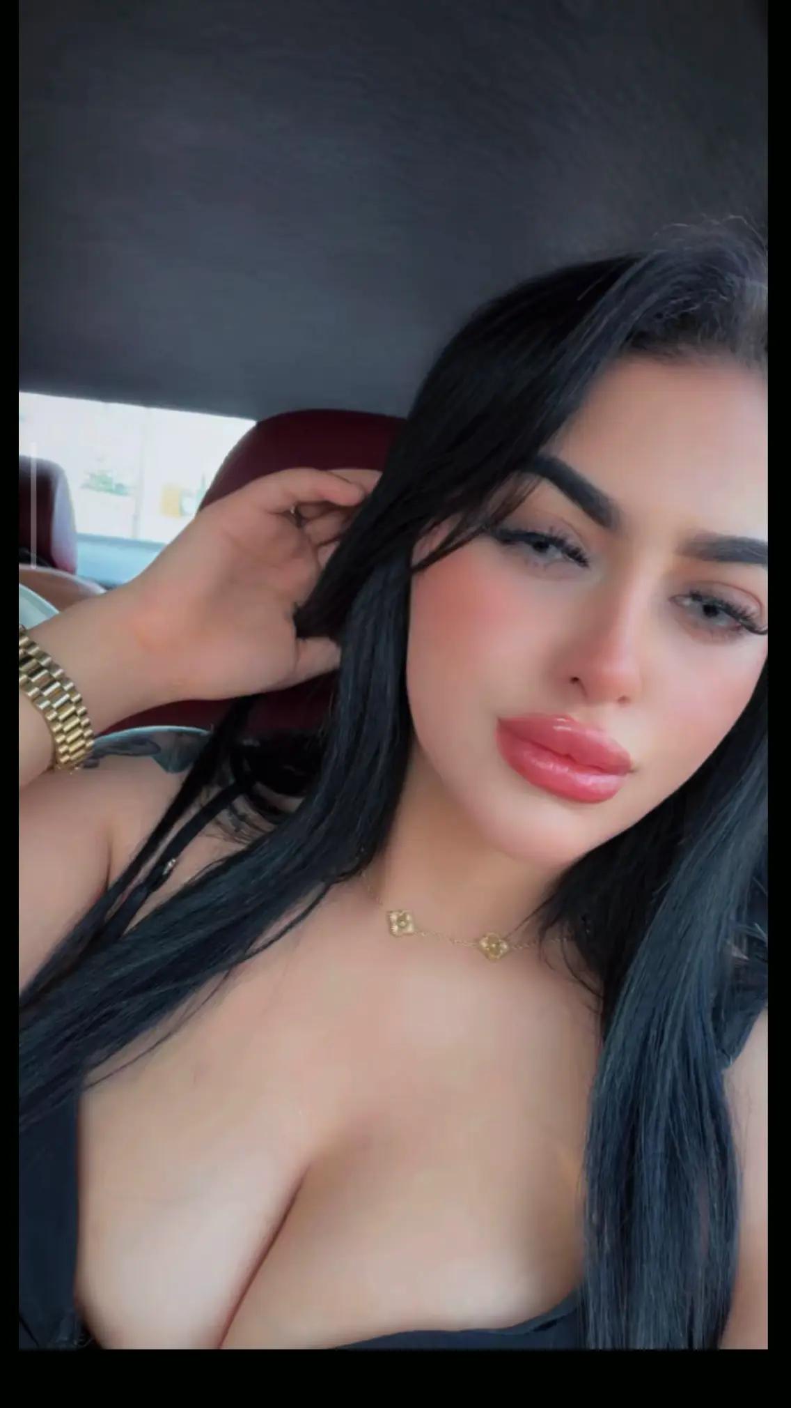 @بنت الحاج🤑👑