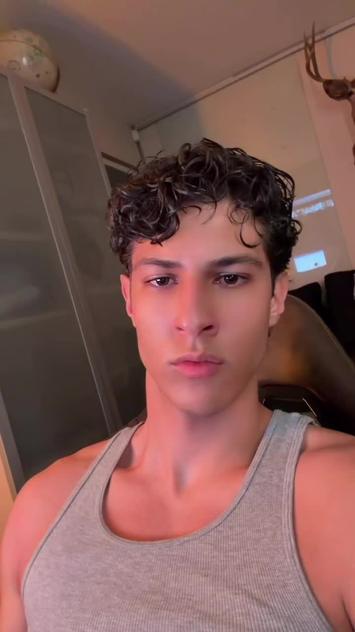 @marcushullaster