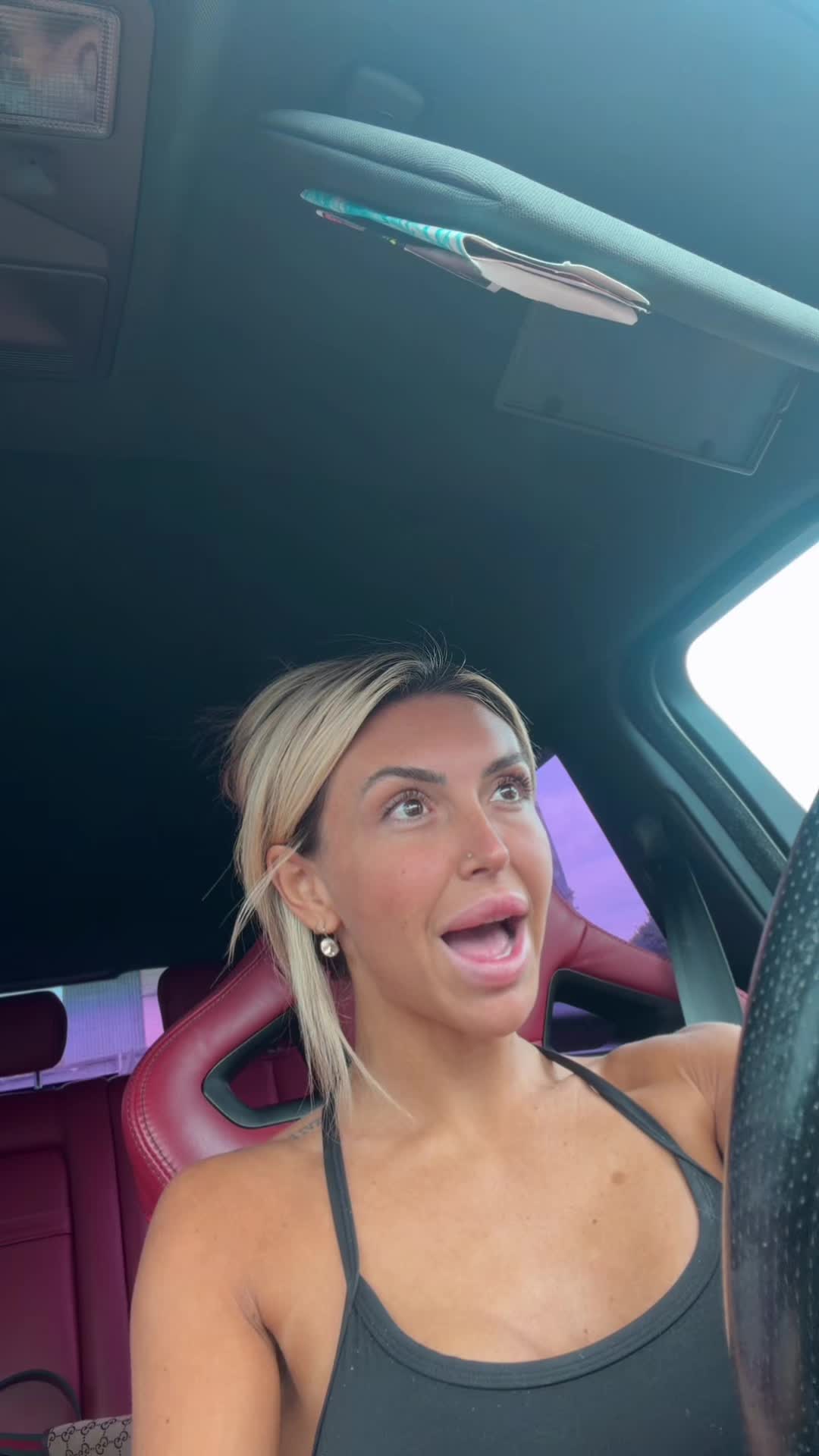 @Chloe