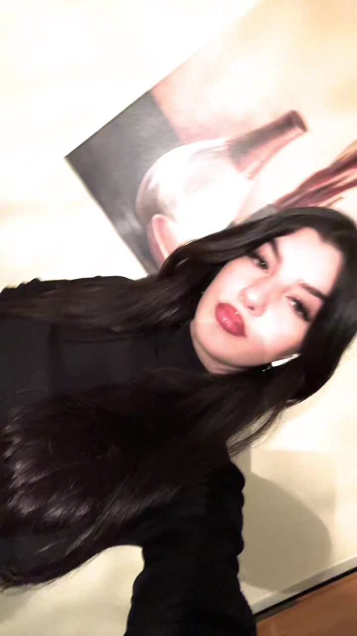 @<3