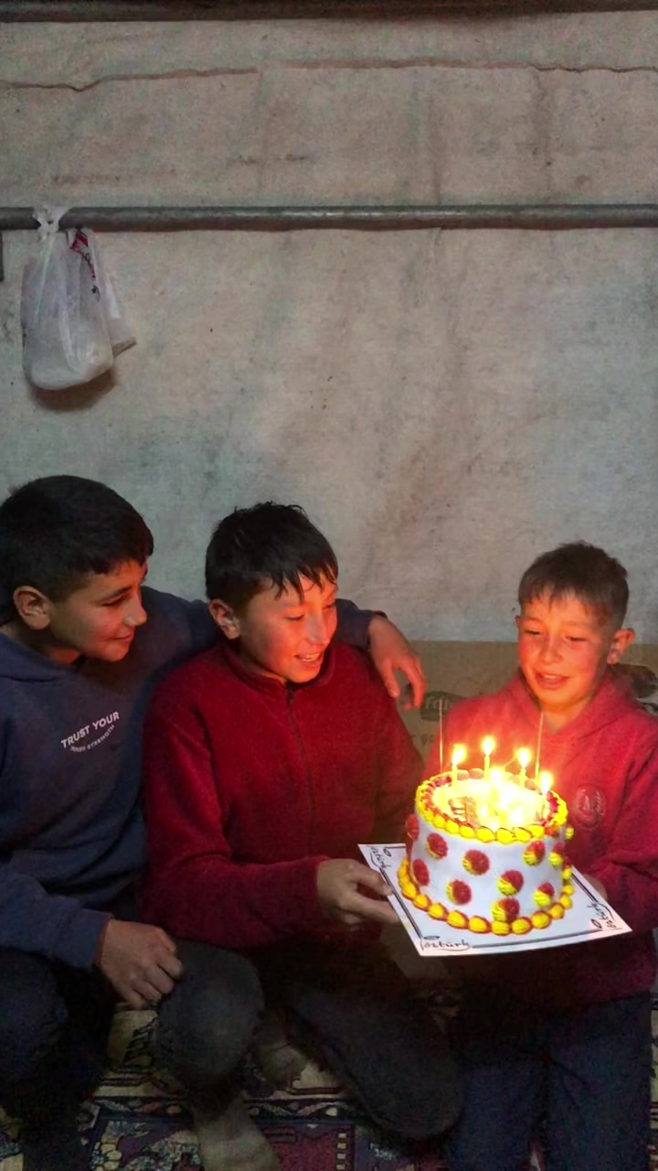 @GARDAŞLAR &Ccedil;İFLİGİ