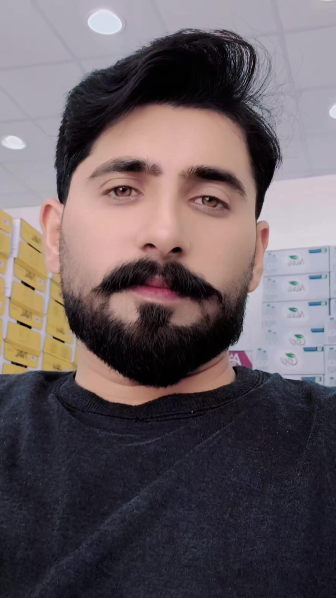 @KhaN...❤️