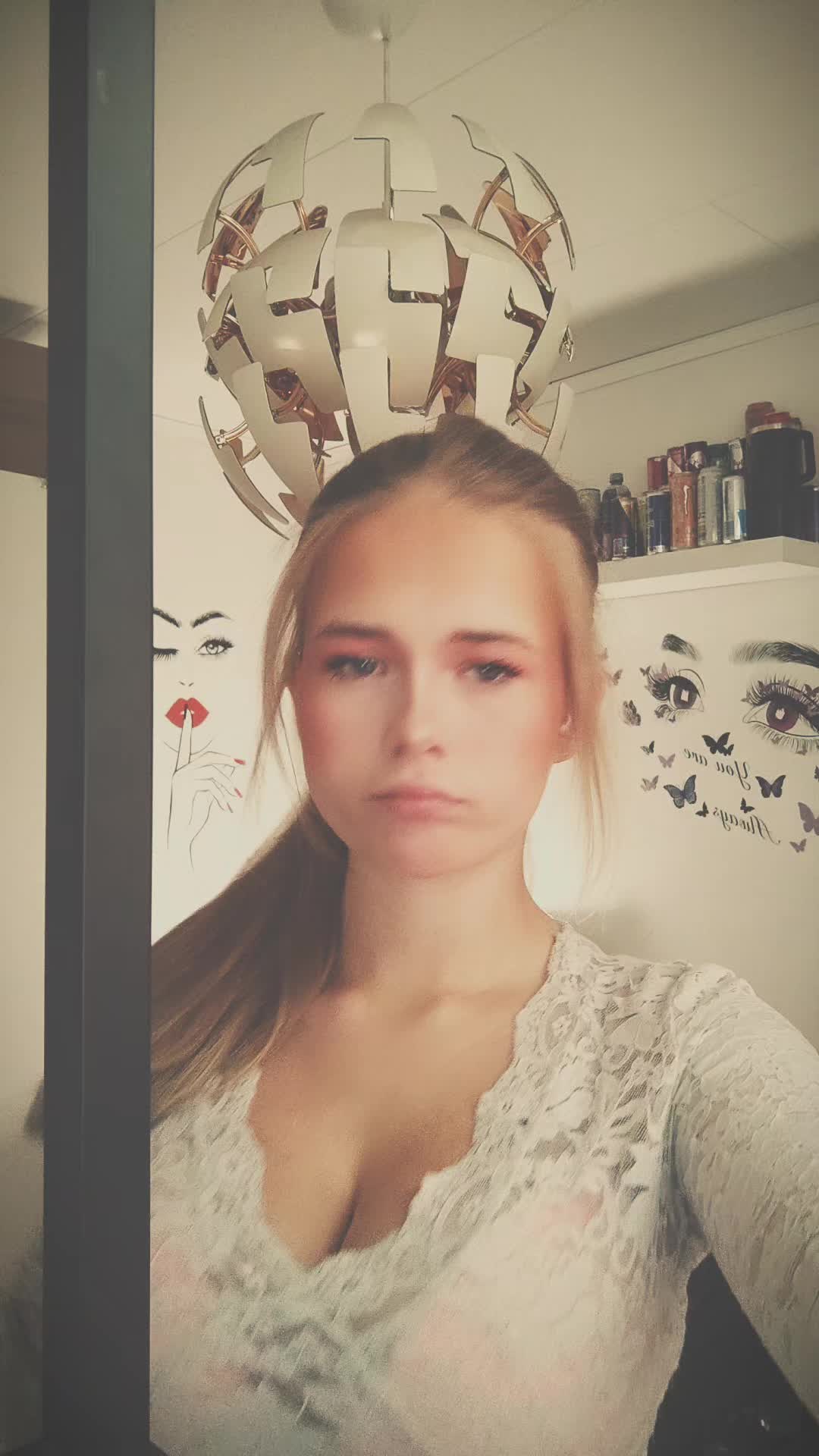 @Simons tjej ❤️