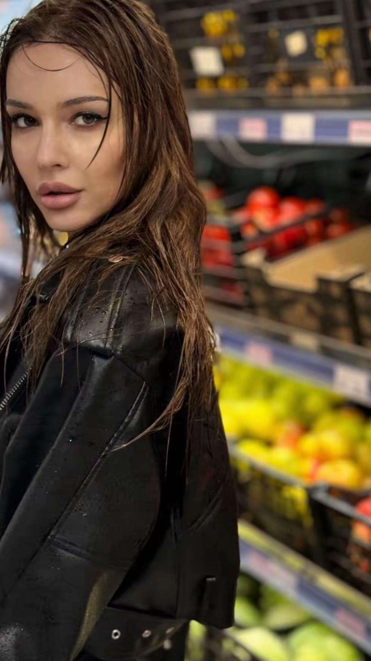 @Julia Pavl💎🕸️