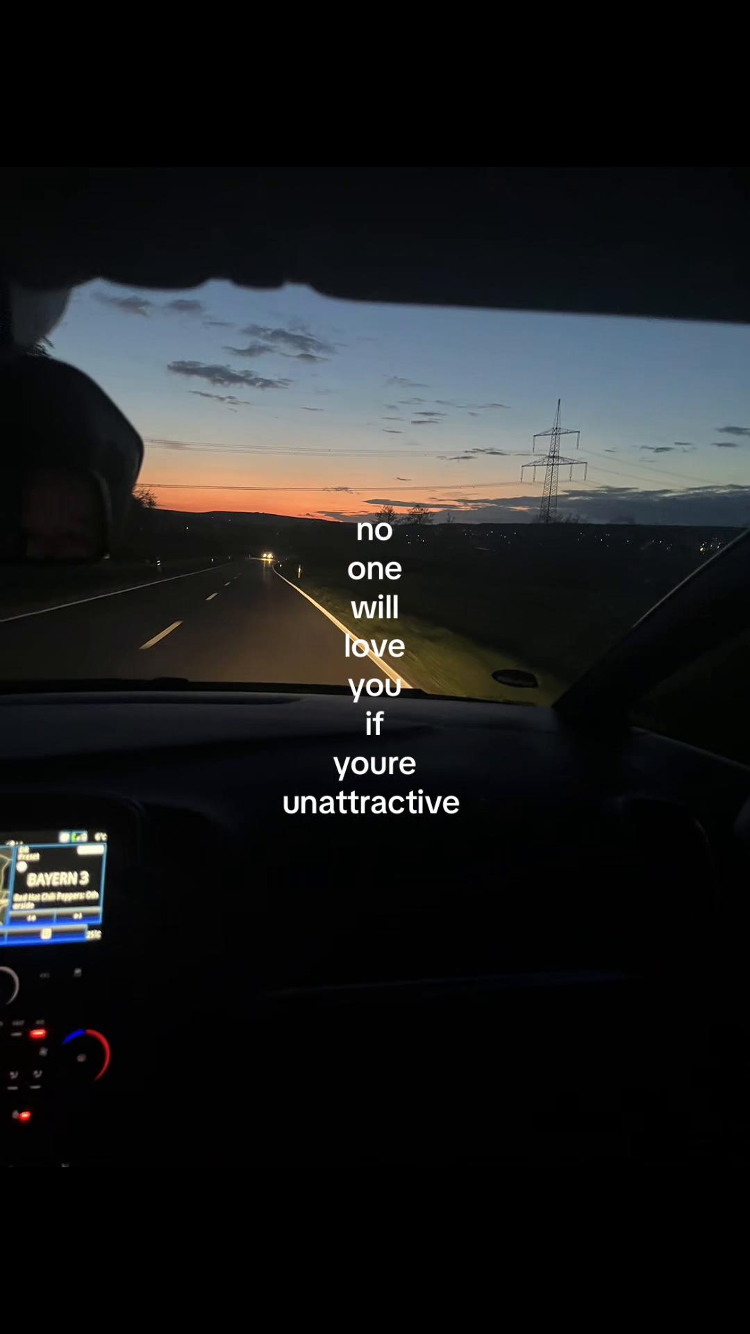 @𝒎𝒊𝒂🕊️