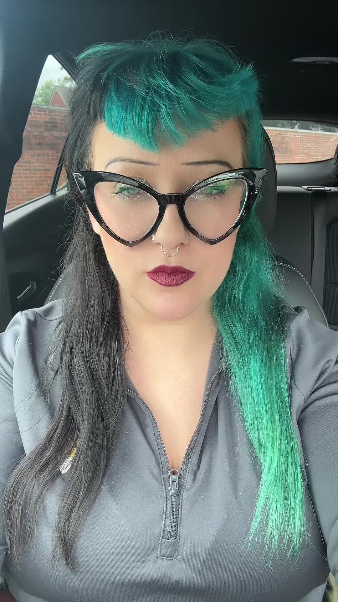 @AuntSoAndSew