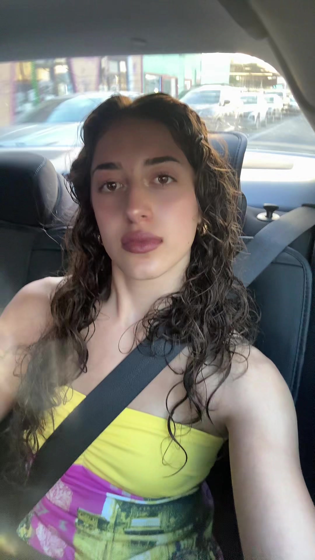 @Ella