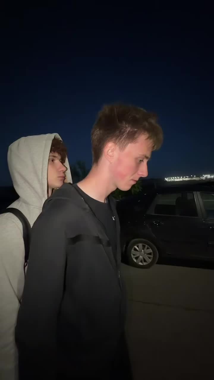 @maxvoi_d
