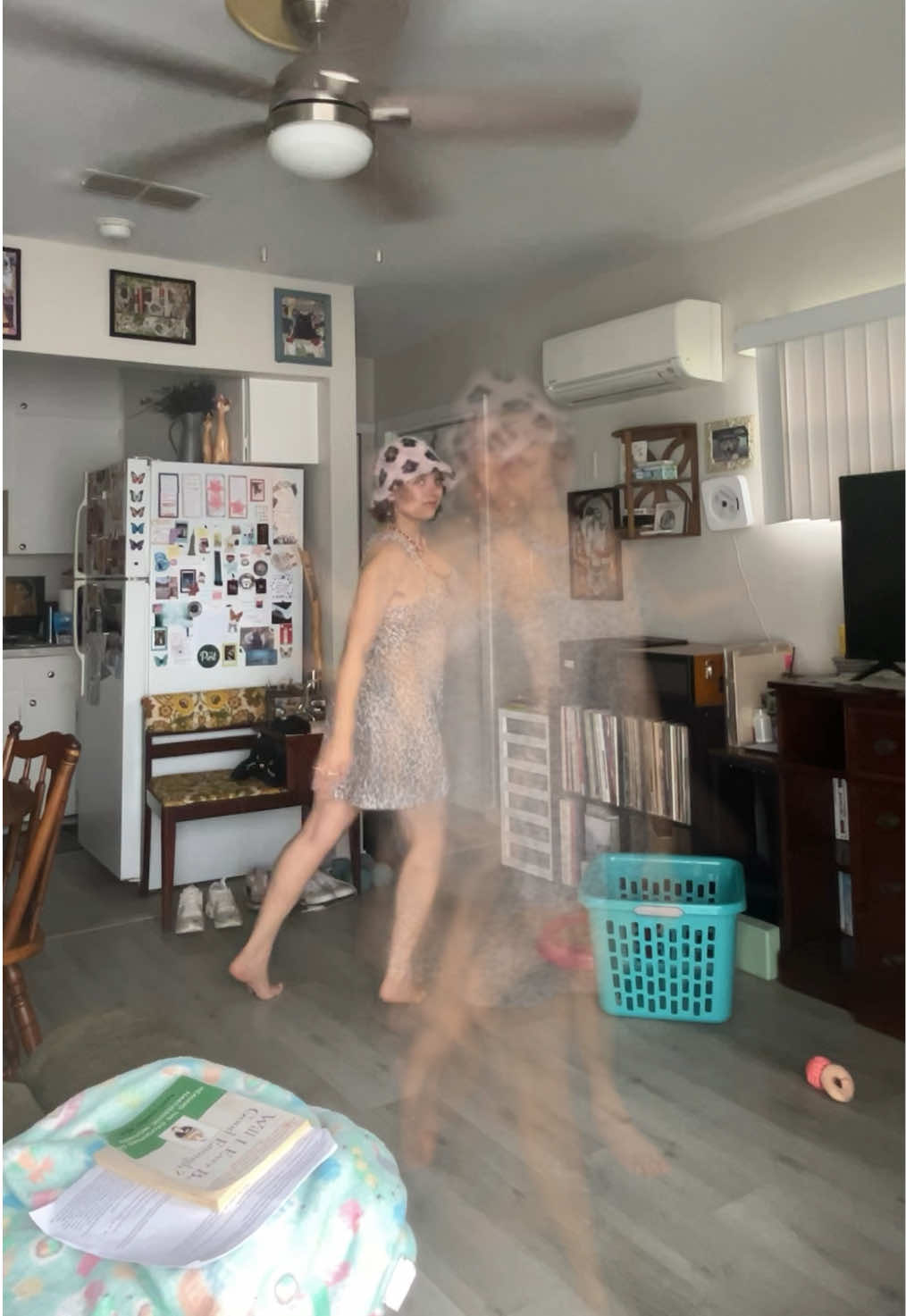 @☯︎ l i v i a