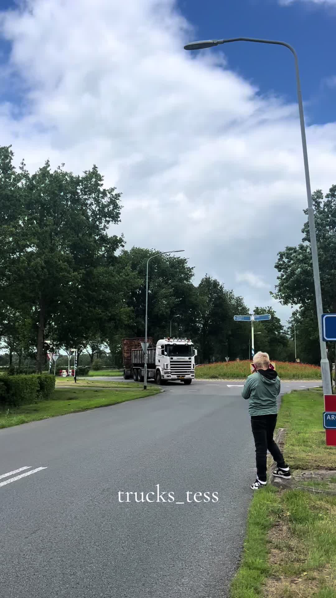 @trucks_tess