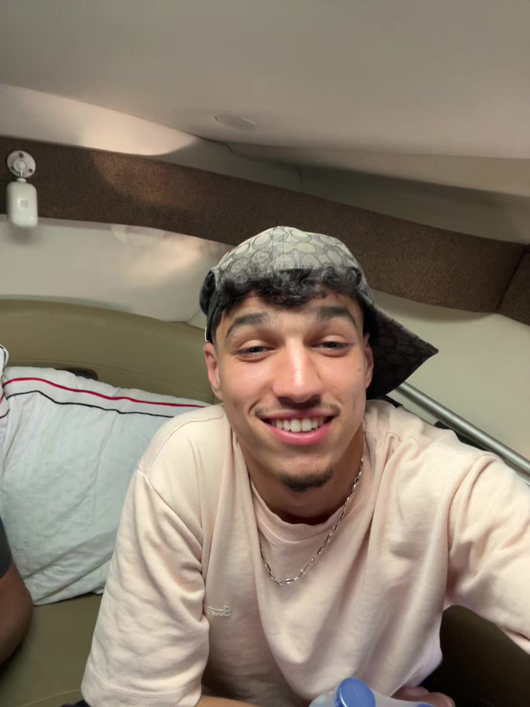 @ANI6