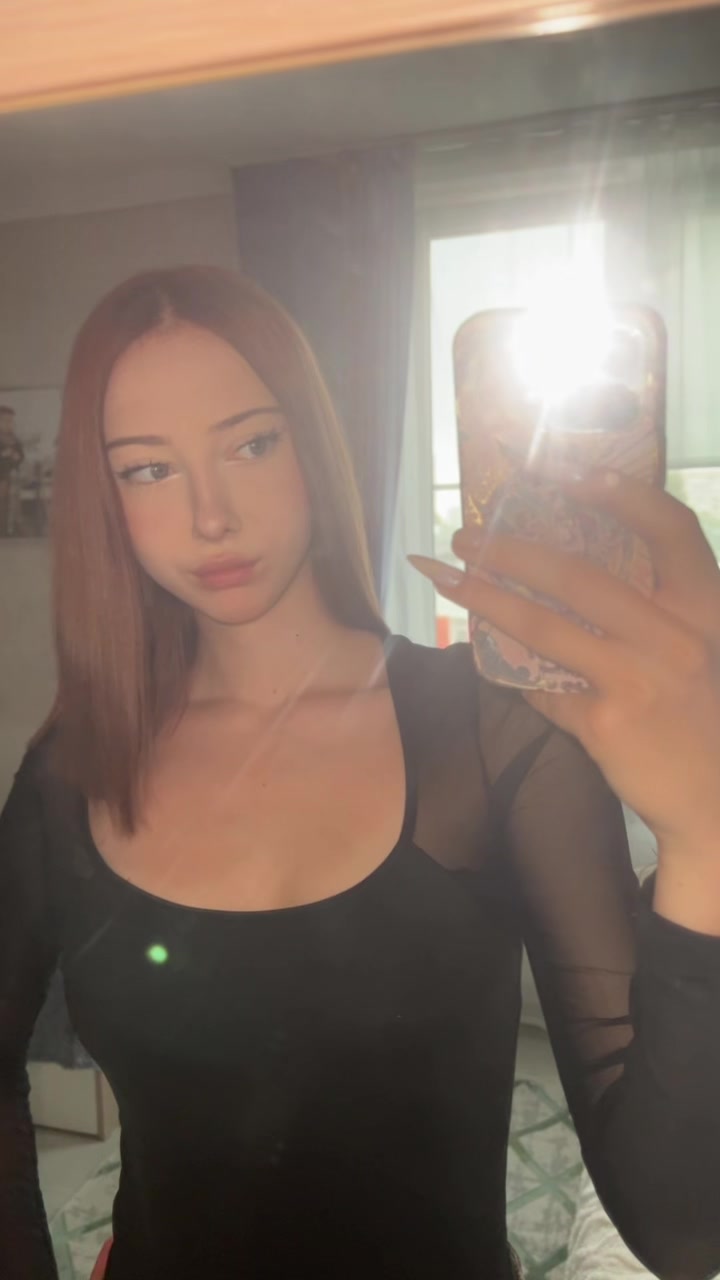 @stella_