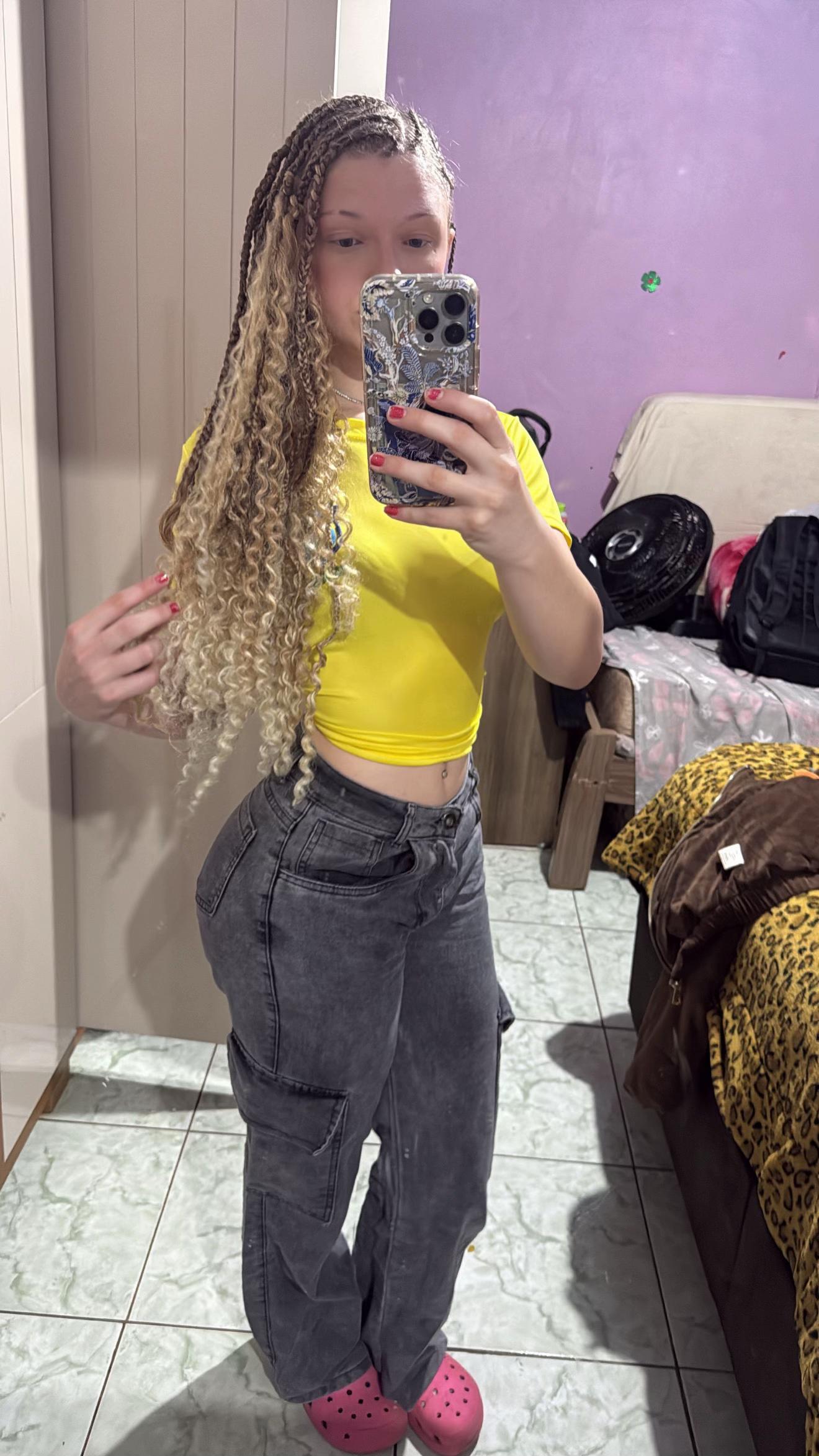 @🧜🏻&zwj;♀️