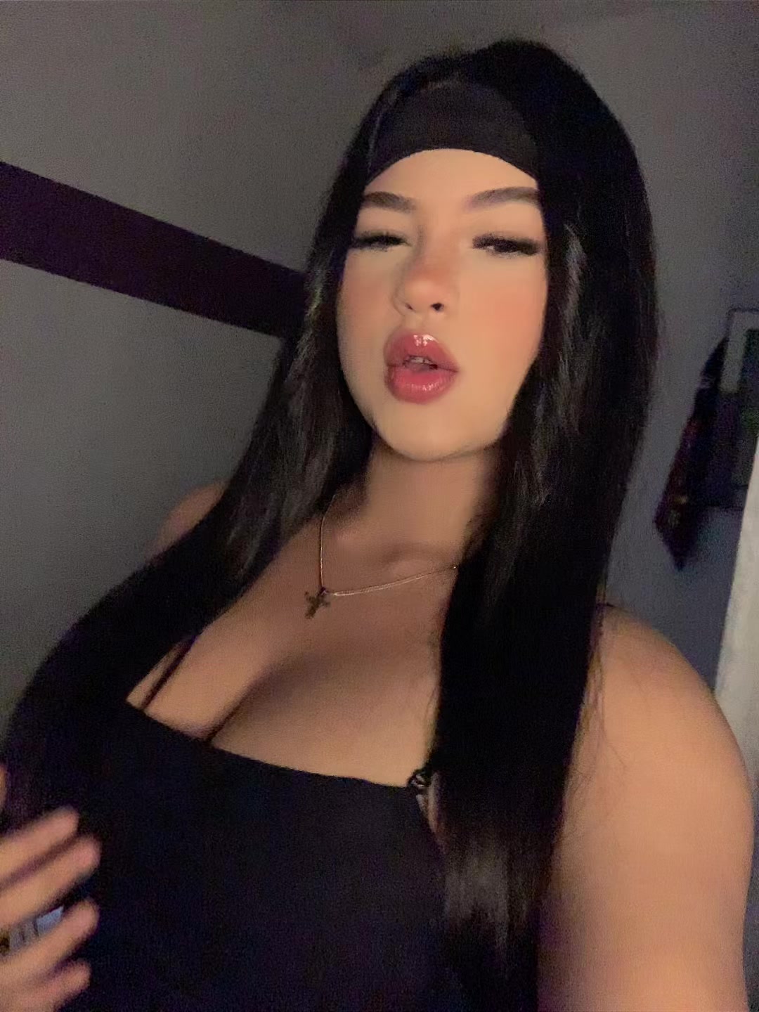 @𝓂𝑜𝓃𝓈𝒶𝓁𝓋𝑒