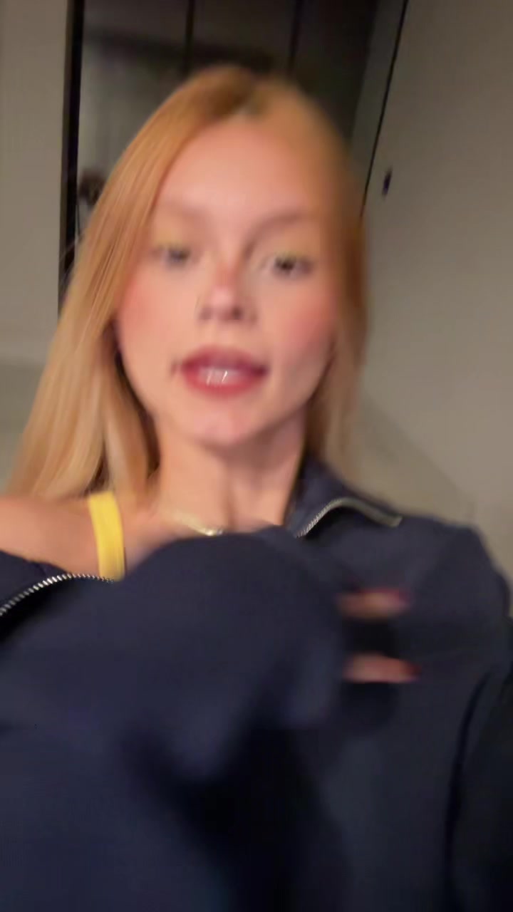 @Clara_branquinhoo