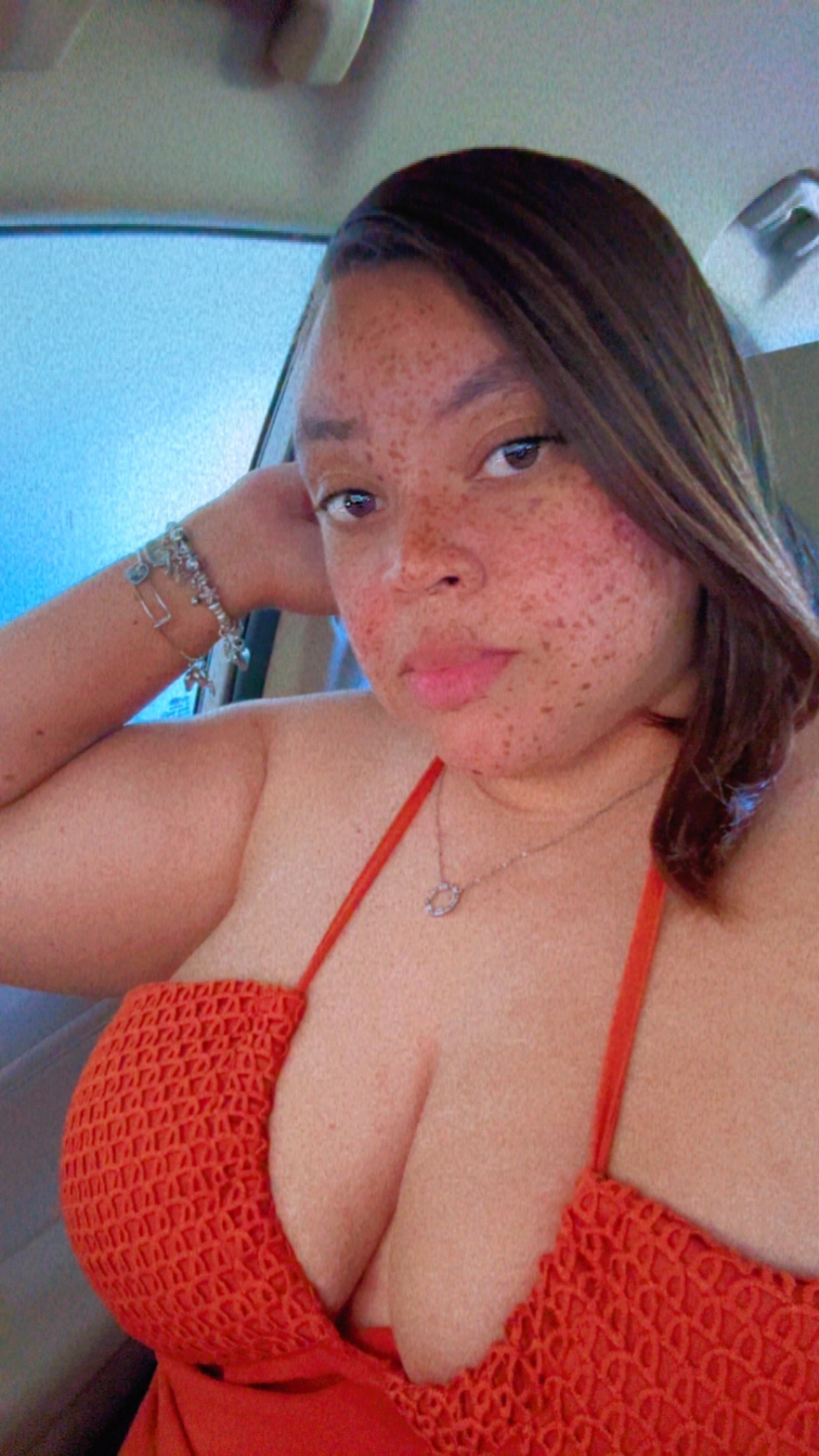 @🌻 Sunshine 💋 Water Girl 🌊