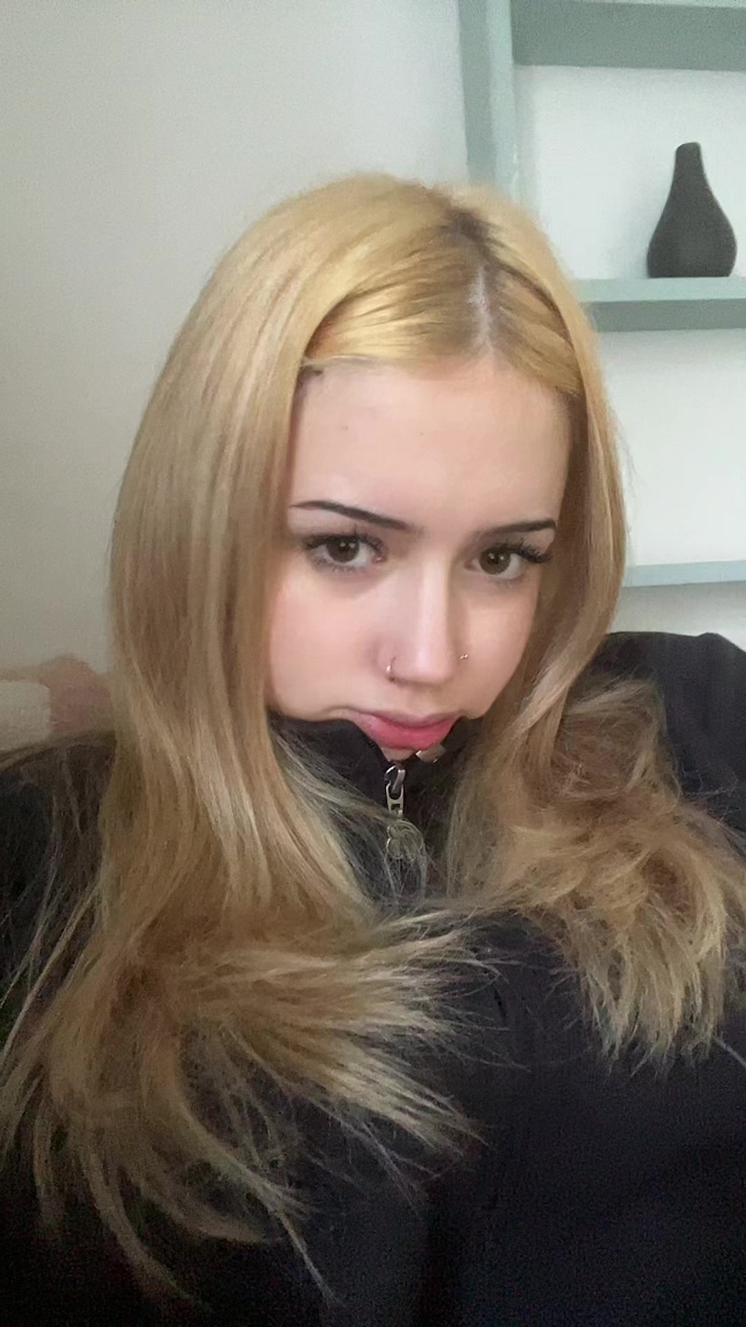 @lolarosee