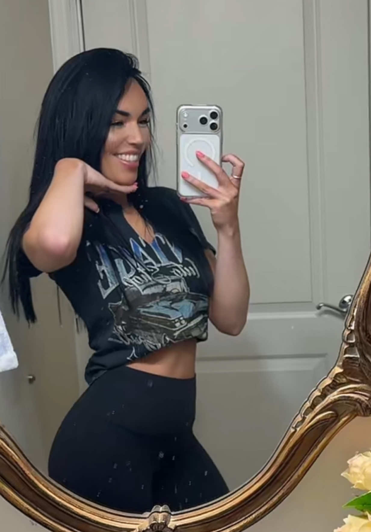 @Shay 🖤
