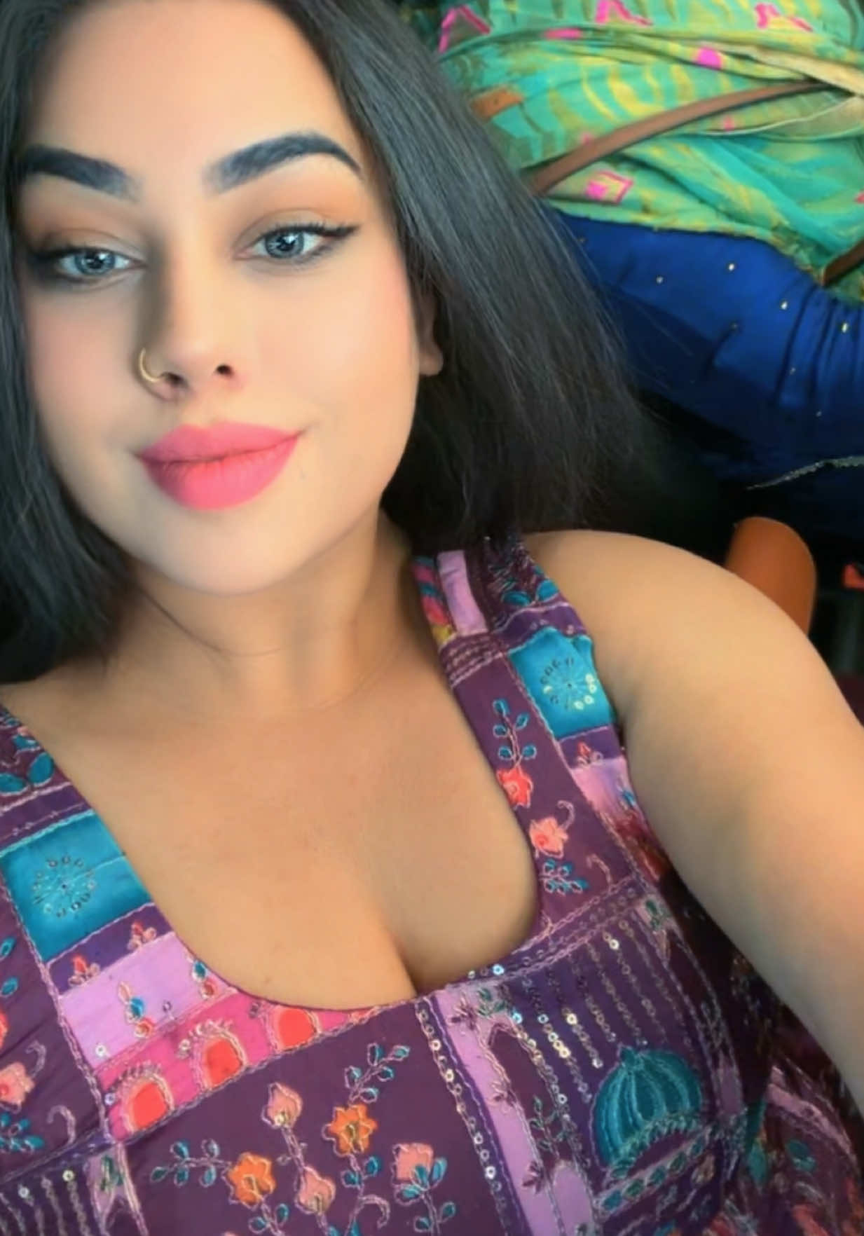 @R💕