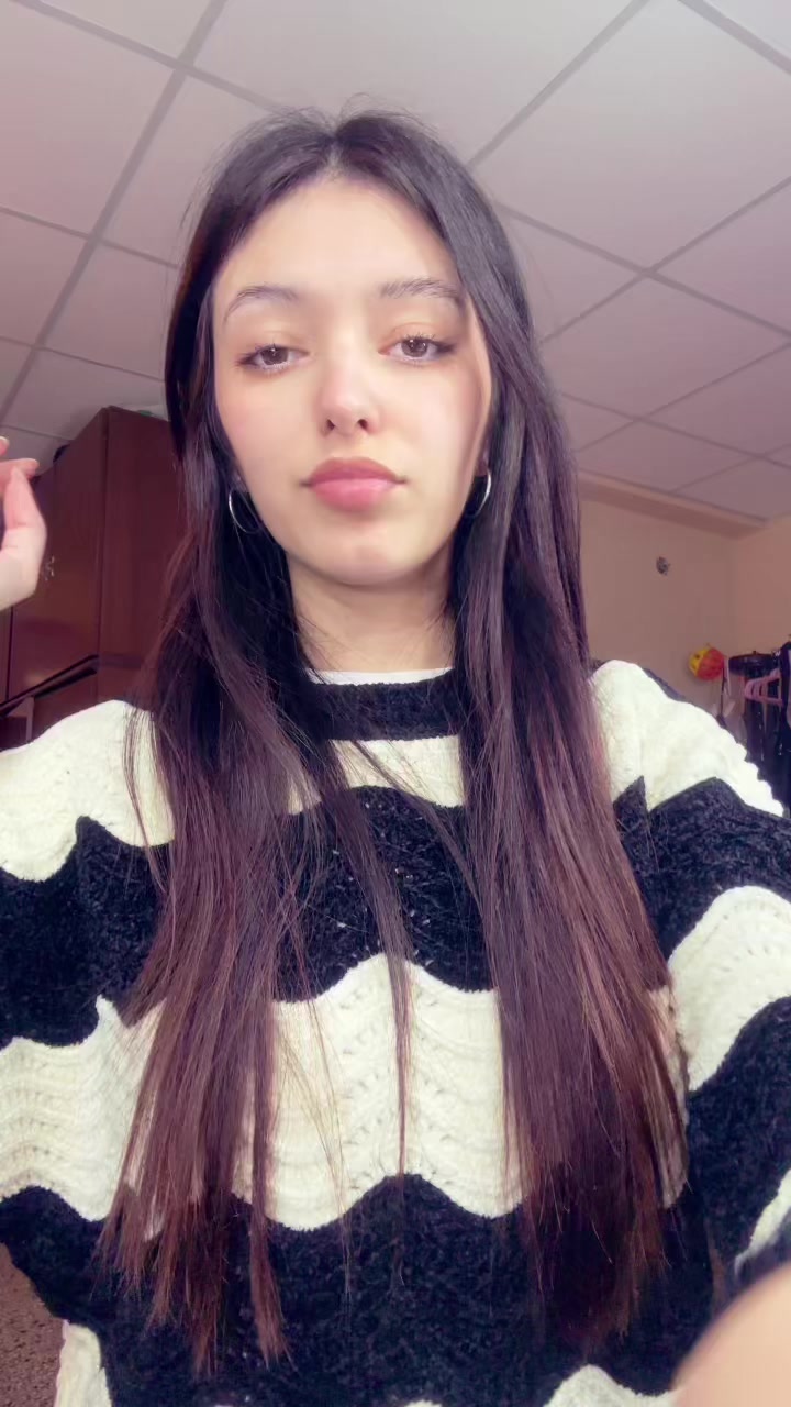 @𝐜𝐡𝐢𝐚𝐫𝐢
