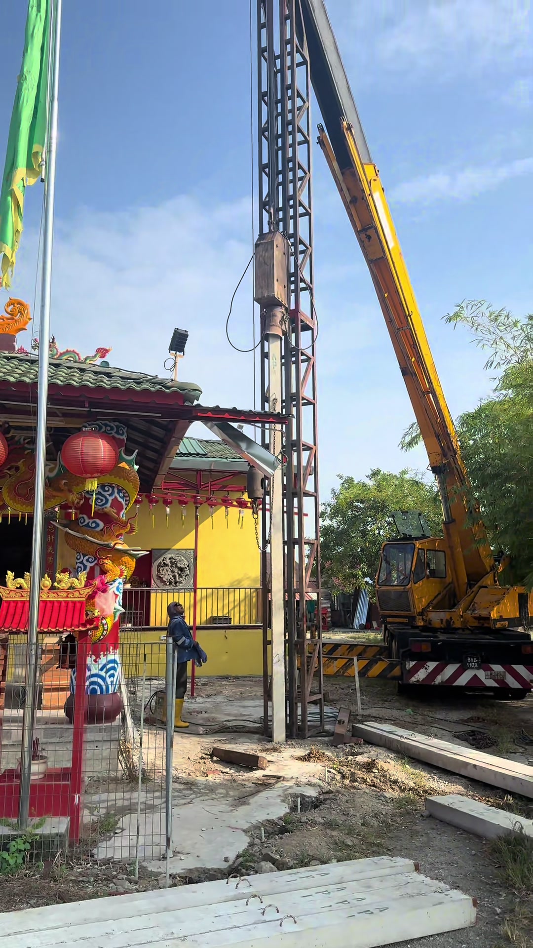 @Intan Crane service( ICS)