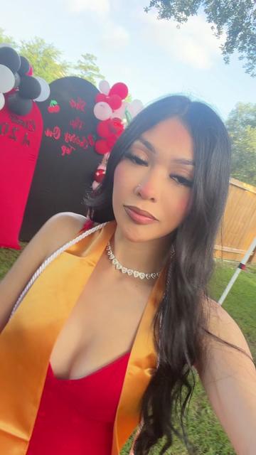 @deelilahhh
