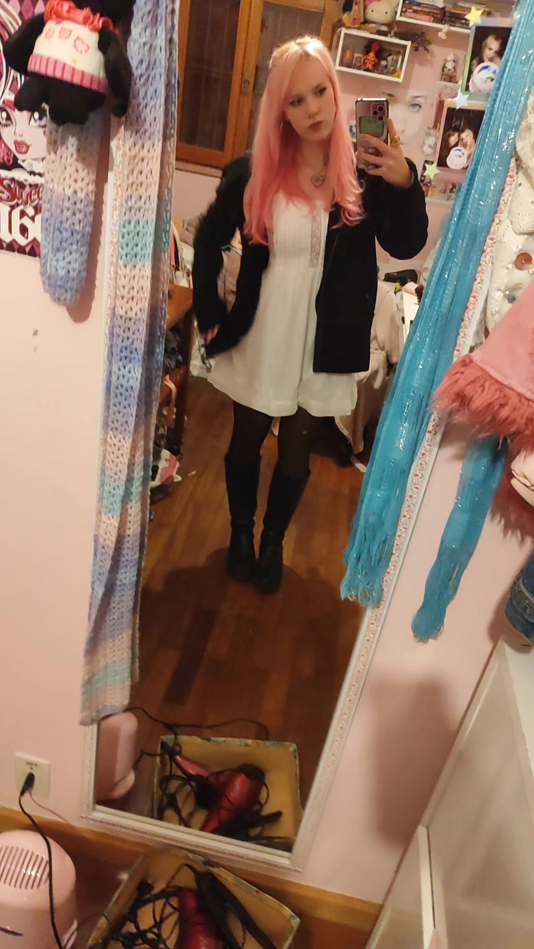 @feefefefefeeefe
