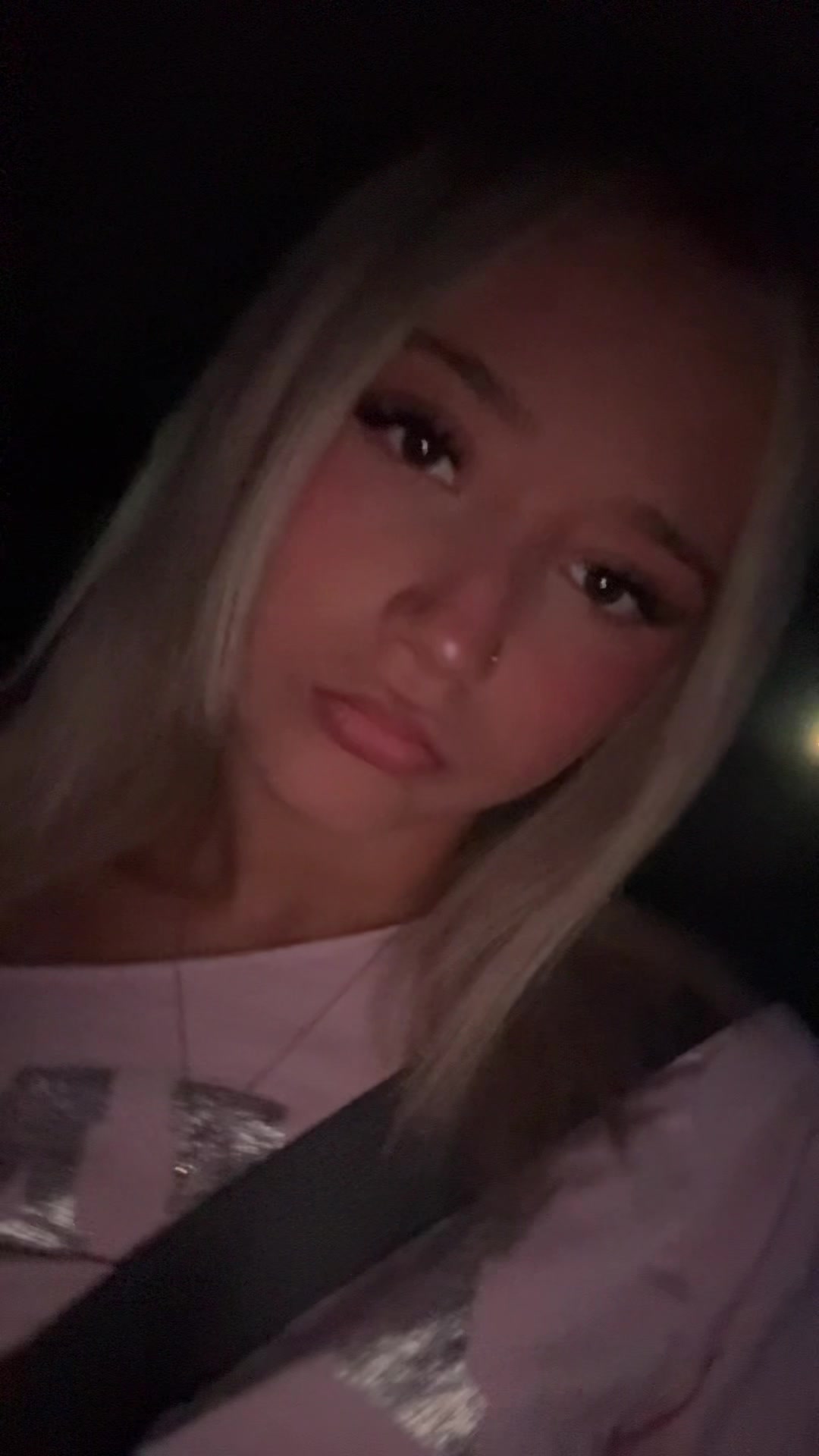 @⃟
