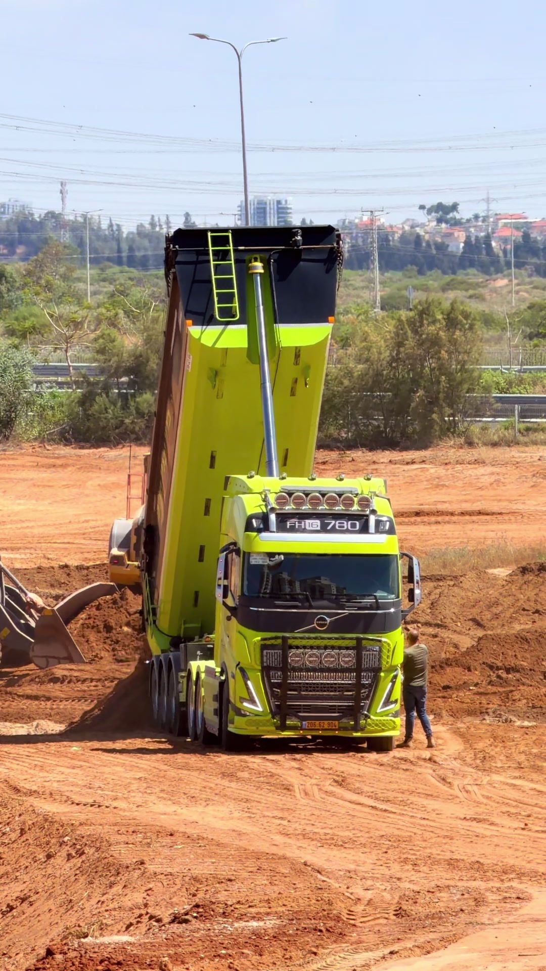 @ע מ א ד. ס ו ו א ד .🚜🦅