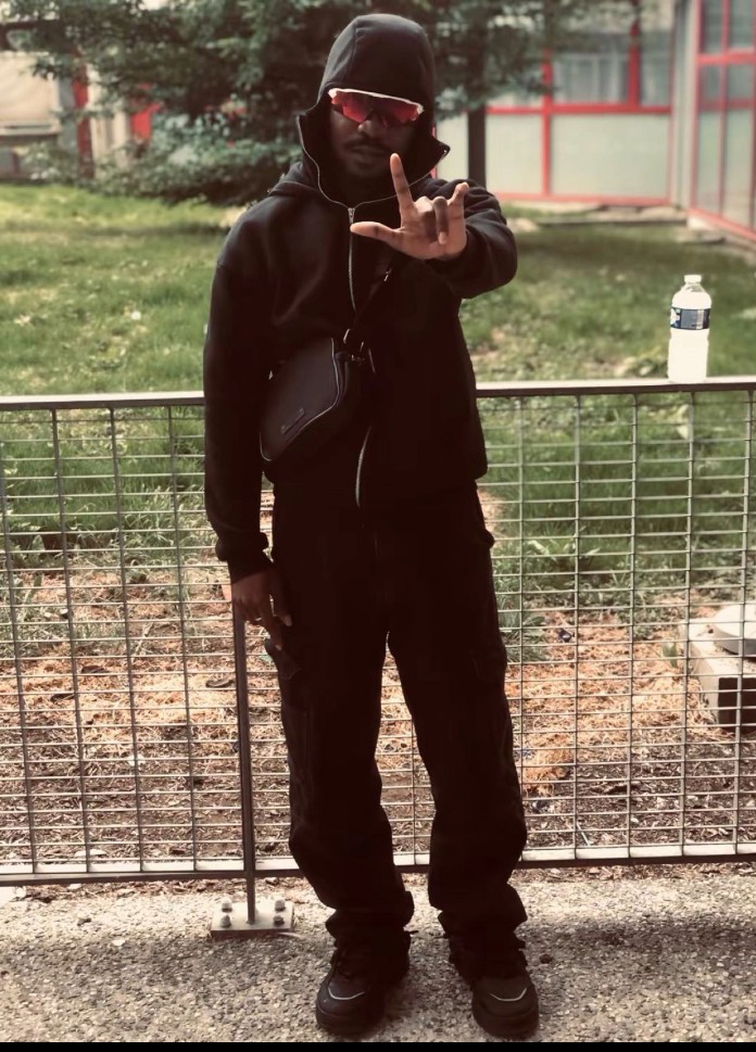 @Personne🥷🏽🫯